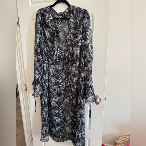 Floral chiffon duster - Picture 1 of 4